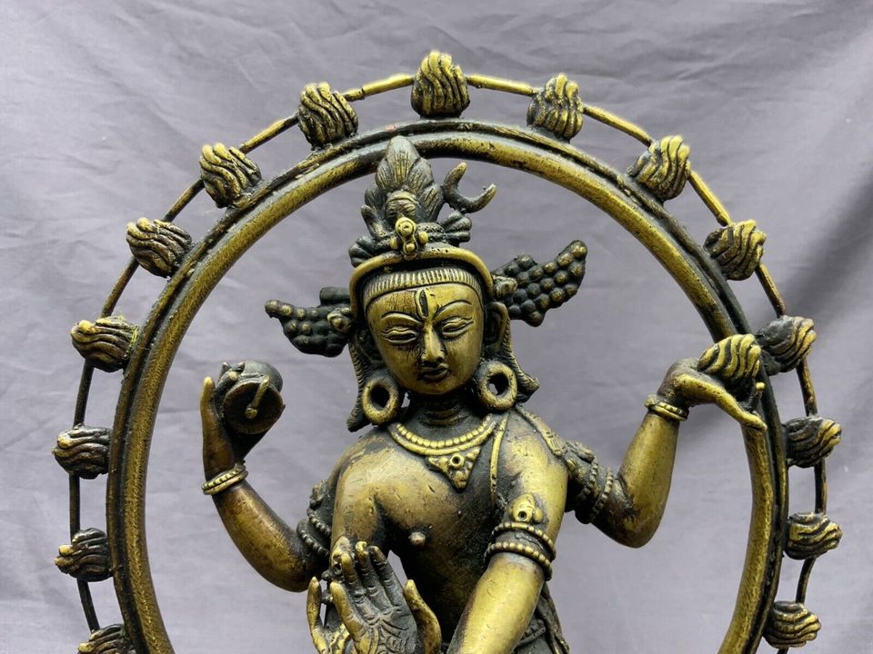 TIBET AVALOKITESHVARA BUDDHA SEHR SCHÖNE GROSSE BRONZE FIGUR 31cm - Versand kostenlos - Wir sind für Sie da lokal in 86830 Schwabmünchen oder online ARTHOME24 in Schwabmünchen