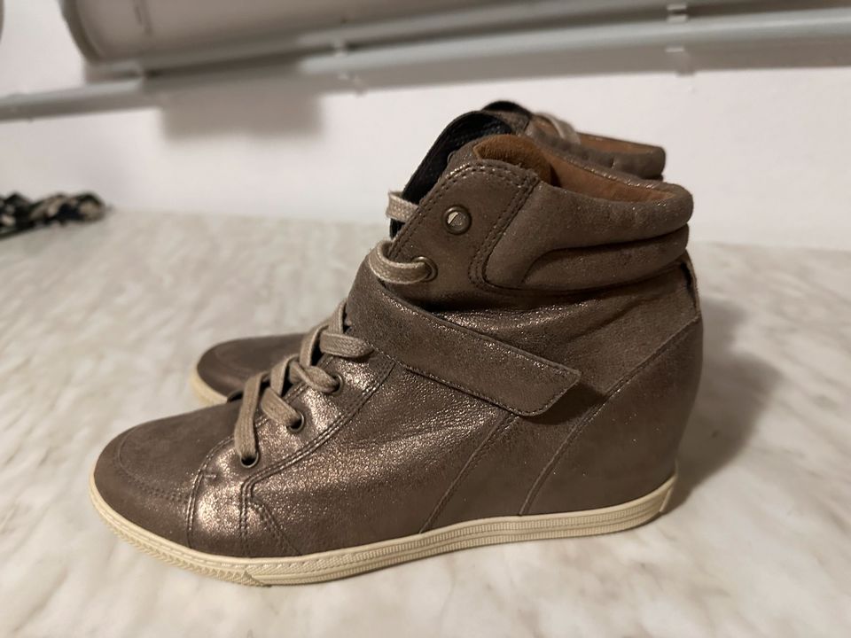 Paul Green Sneaker High Top Gold Glänzend 40 in Minden