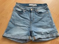Amisu Jeans Shorts Größe 34 hellblau Niedersachsen - Wunstorf Vorschau