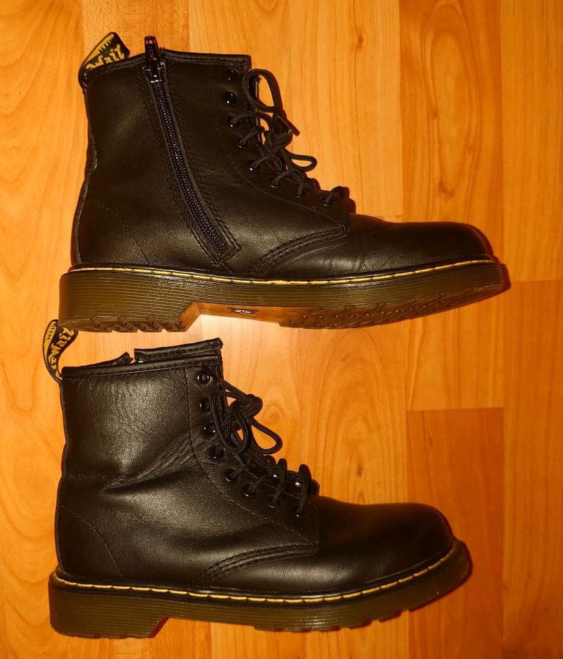 Dr Martens delaney Gr 34 schwarz in Abtsgmünd