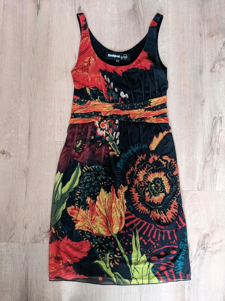 Desigual Kleid M inkl Versand in Landshut