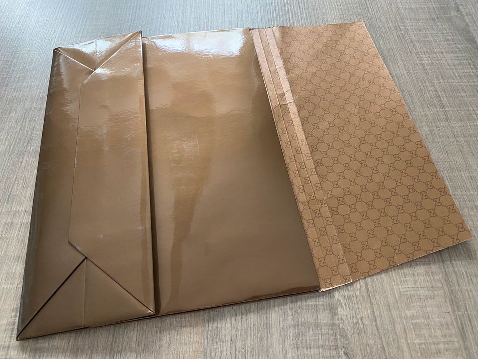 Gucci Verpackung zu verkaufen in Reinheim