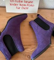Neue lila Stiefeletten Baden-Württemberg - Karlsruhe Vorschau