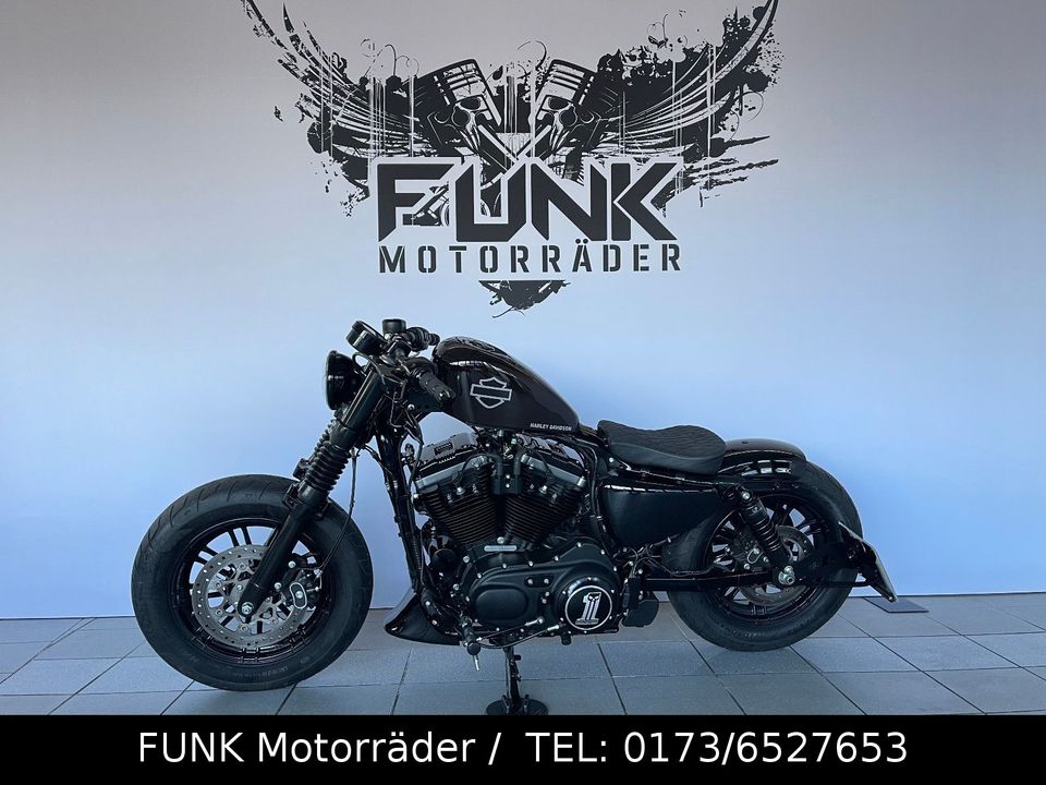 Harley-Davidson XL 1200 X FORTY EIGHT 48 PREMIUM UMBAU DEUTSCH in Notzingen