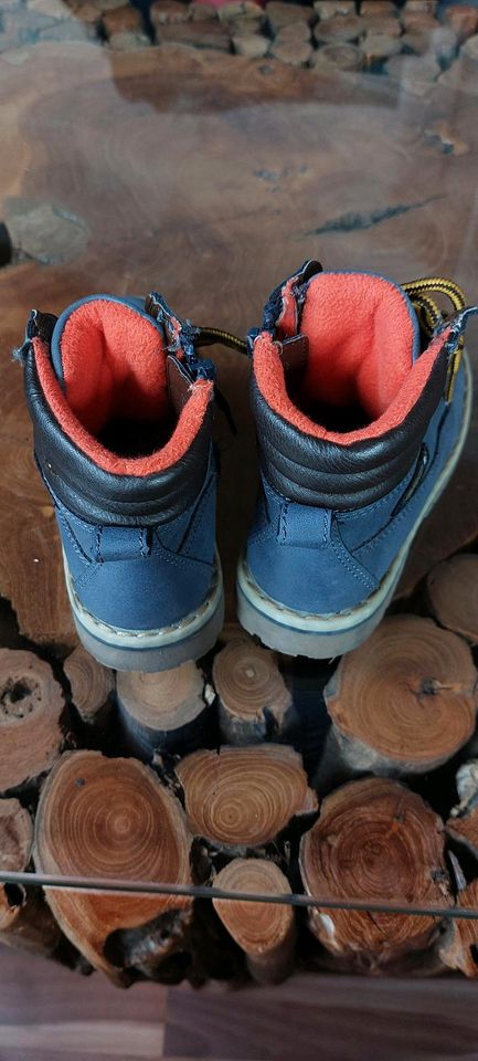 Winterboots, Halbstiefel, Highsneaker, Schnürschuhe, Winterschuhe in Bahlingen