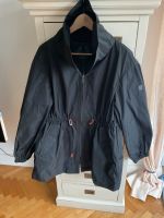 Belstaff Regenmantel Regenjacke Schwarz Größe 48 Frankfurt am Main - Seckbach Vorschau