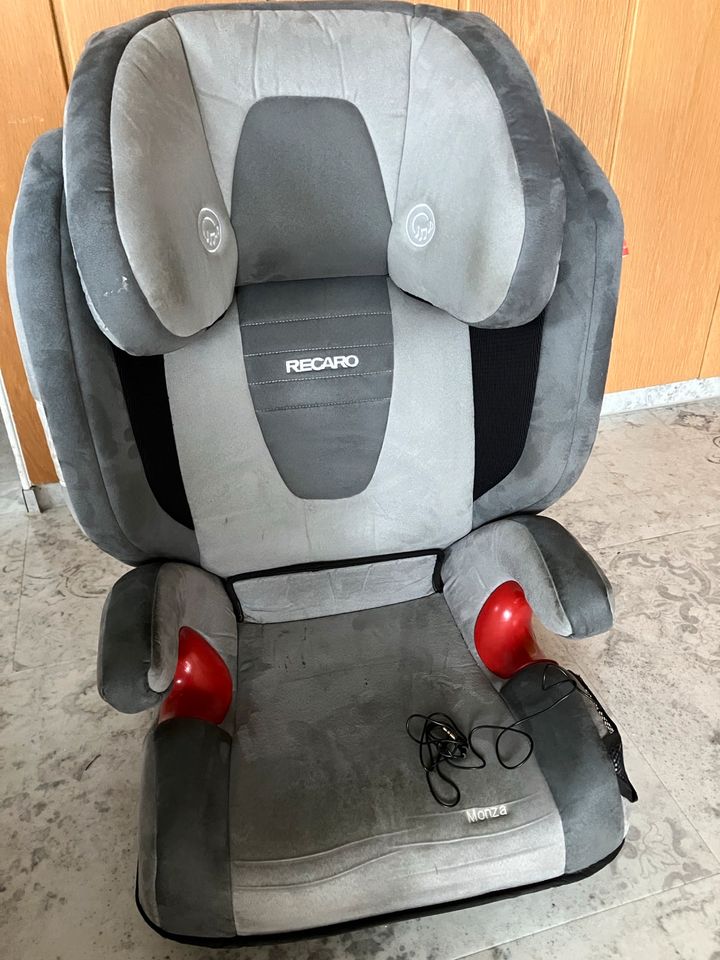 Kindersitz RECARO Monza mit Lautsprecheranschluss 15-30kg in Stockach