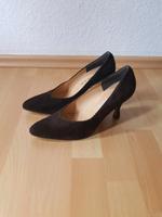 Schuhe High Heels Pumps 39 Neuwertig teils Echtleder Oktoberfest Niedersachsen - Kalefeld Vorschau