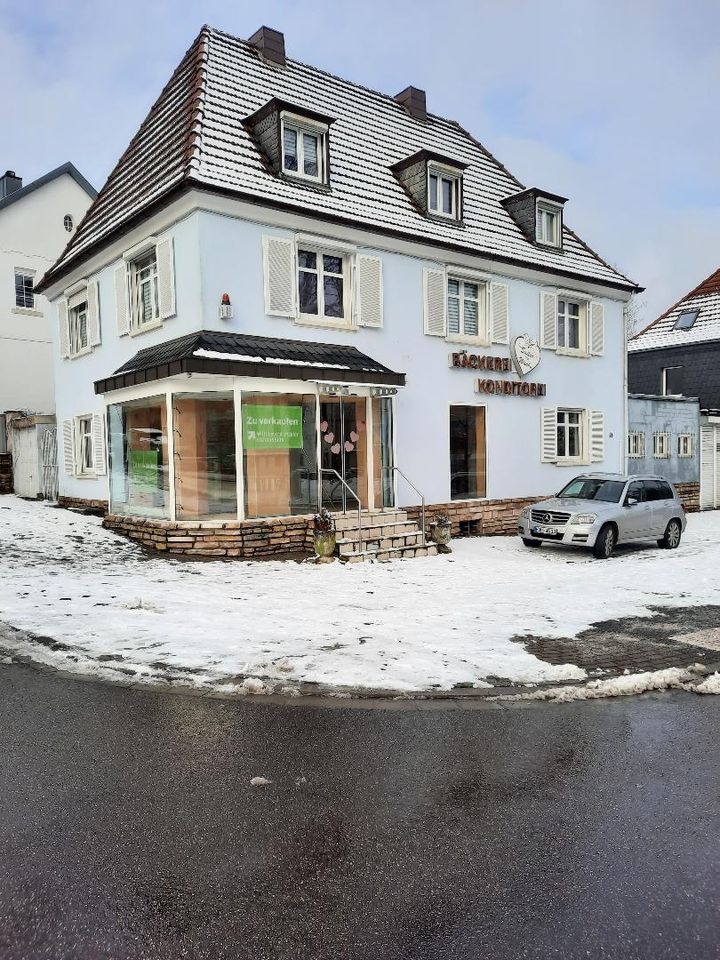 Mehrfamilienhaus in bevorzugter Lage in St Ingbert als Projekt mit allen genehmigten Unterlagen zu verkaufen. in St. Ingbert