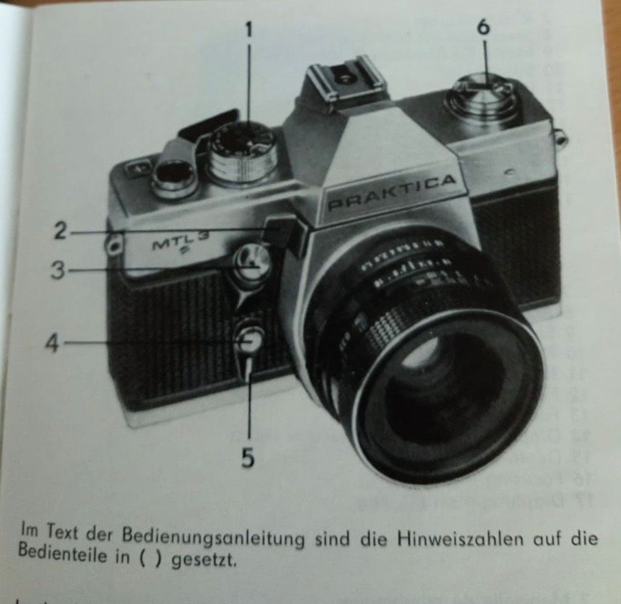 Fotokamera Praktica MT 3 mit Objektiven & Blitzgerät in Köln