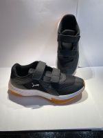 w NEU Hallenschuhe 37 Puma Varion V Jr schwarz Nordrhein-Westfalen - Bottrop Vorschau