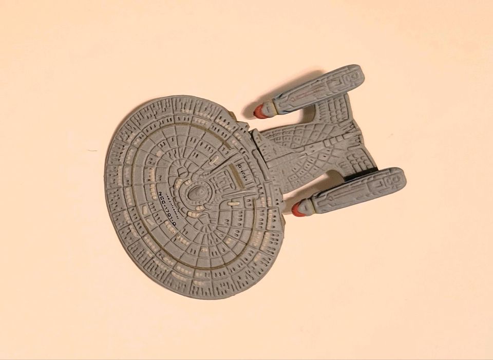 Star Trek Enterprise D Micro Machines teilbar in Bocholt