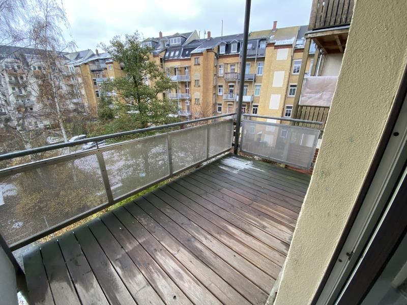 Stark! Modernisierte 4 Raum Wohnung mit Balkon in Plauen