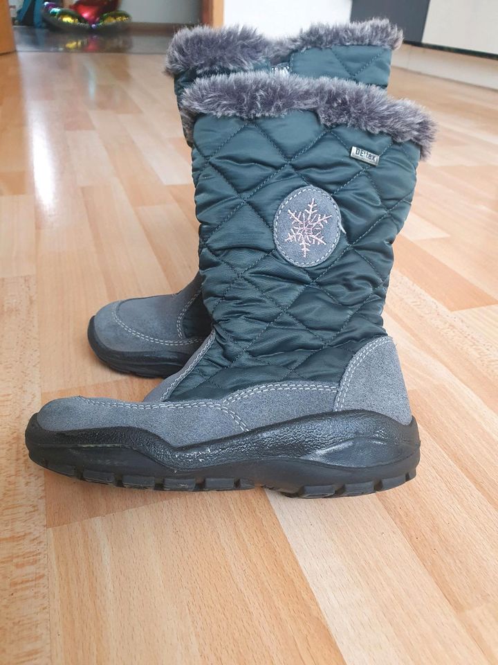 Schneestiefel in Wipperfürth