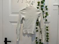 Gr.S weißes Rollkragen Shirt|Pulli,Pullover|Bershka|Damenkleidung Niedersachsen - Schladen Vorschau