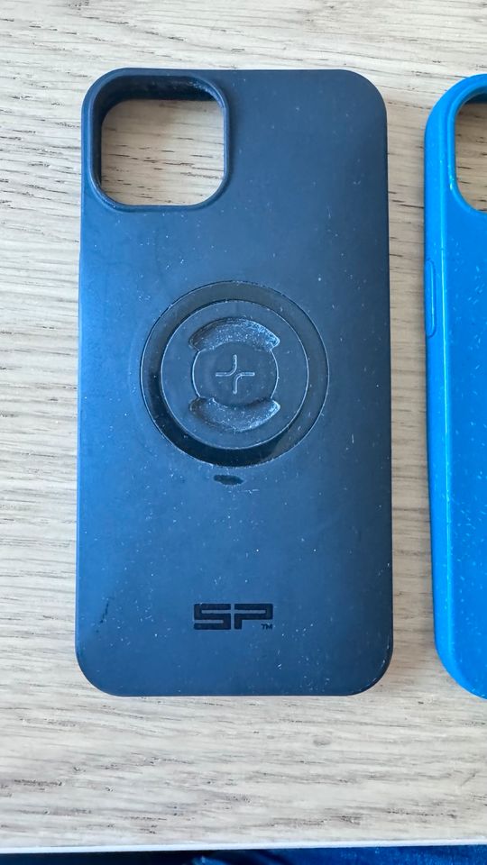Handyhüllen iPhone13 von Pela und SPConnect in Kevelaer