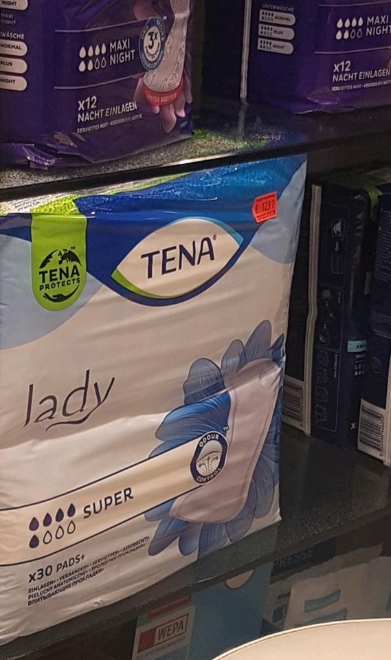 Tena lady super Einlagen - 30 Stück in Berlin