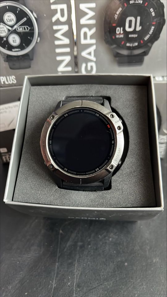 Garmin Fenix 6X Pro, 51mm (Schwarz) - Sport & GPS Uhr in Berlin