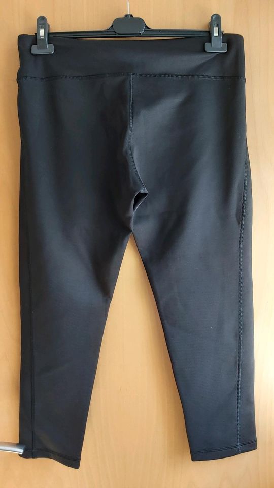 Sporthose NEU Sportlegging Sporttight Yogahose Gr. 42/44 in Magdeburg