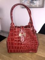 Liebhabertasche Mini-Bag Lackleder rot NEU Leder goldene Schnalle Hessen - Bad Nauheim Vorschau