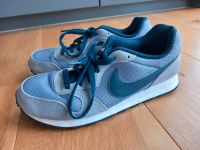 Nike Damen-Sportschuhe Gr. 40 grau/Turnschuhe Mädchen Baden-Württemberg - Sigmaringen Vorschau