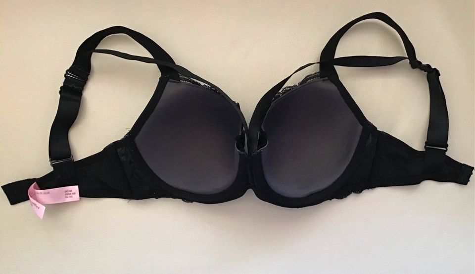 Hunkemöller Gr. S / 34 E schwarz BH Bügel spitze Bustie TOP in Hersbruck