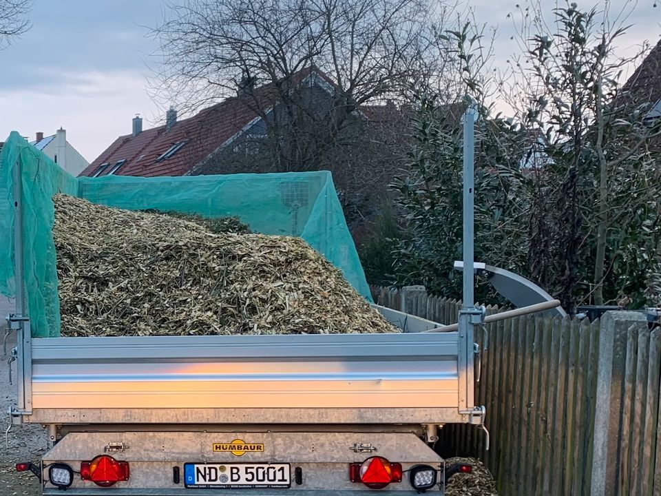 Vermiete Benzinhäcksler Häcksler Gartenhäcksler Schredder in Ehekirchen