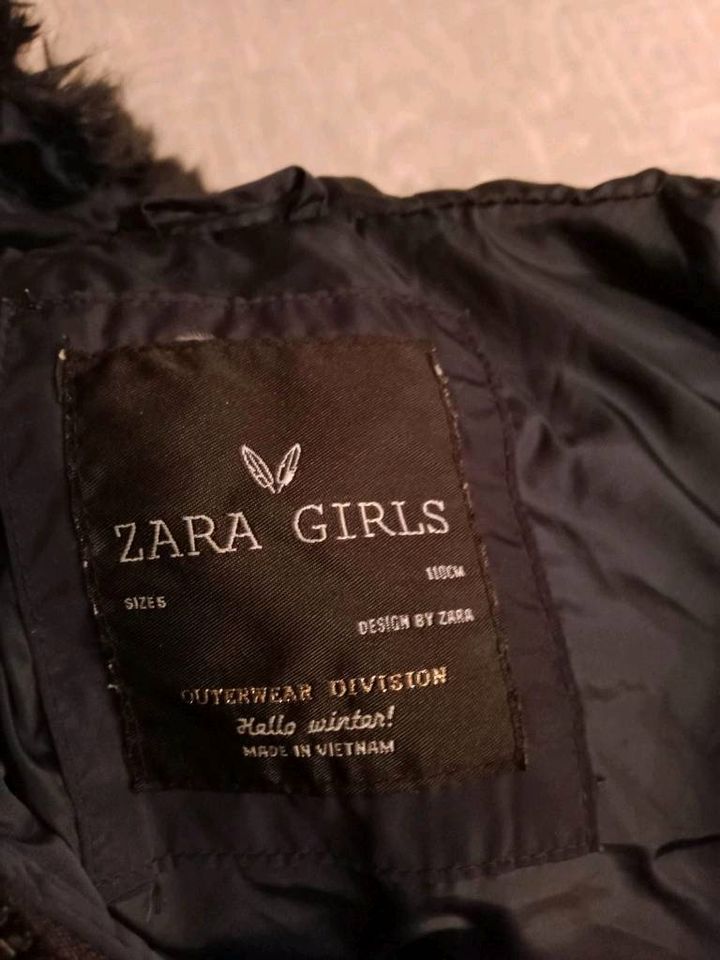 Winterjacke von ZARA GIRLS in Düsseldorf