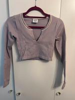 Urban Outfitters BGD Crop Top Stretch Sommer Top Oberteil lila Düsseldorf - Benrath Vorschau