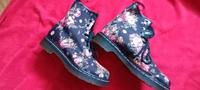 Dr Martens Schnürstiefel Neu Nordrhein-Westfalen - Balve Vorschau