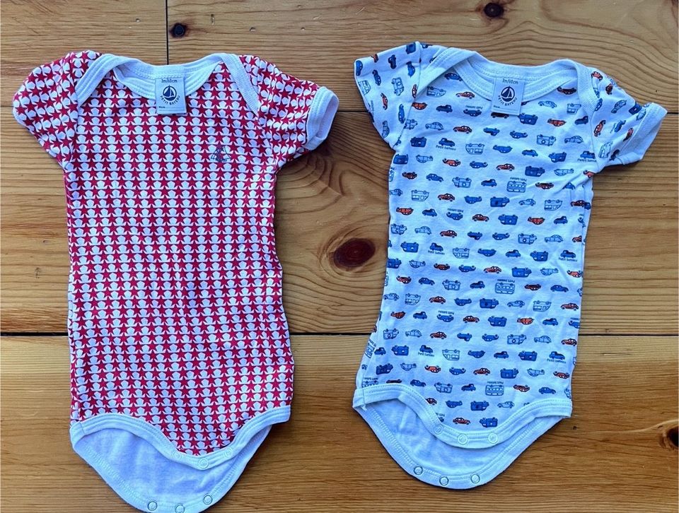 2 Petit Bateau Bodys / kurzarm / 3M/60cm in Berlin