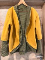Schurwolljacke Cardigan Handarbeit Wolle 42/44 Curry Jacke Nordrhein-Westfalen - Ense Vorschau