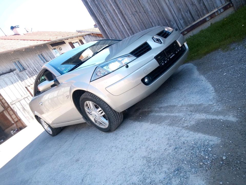 Renault Megane Cabrio TÜV 6.25 in Hofstetten a. Lech