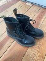 Dr. Martens 1460 glattleder Stiefel Kiel - Schreventeich-Hasseldieksdamm Vorschau