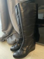 Baldinini Stiefel Lammfell NEU Gr. 37,5 38 Berlin - Charlottenburg Vorschau