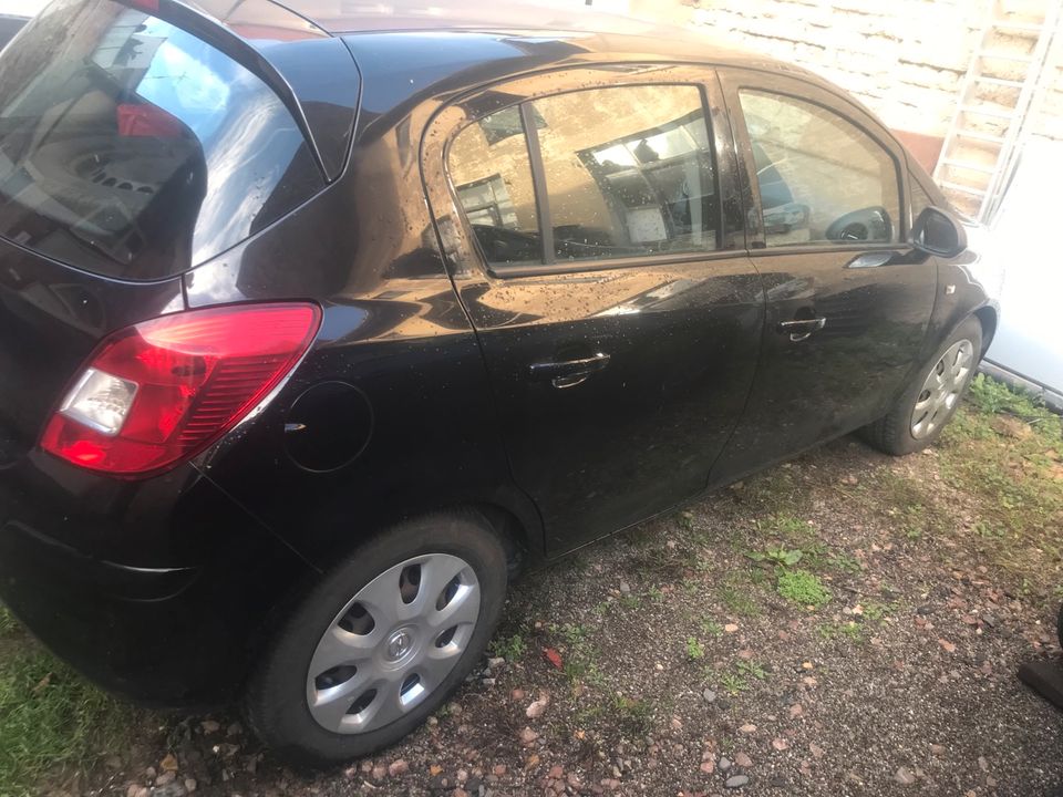 Opel Corsa D 1,2 80ps 5 Türen in Gau-Odernheim