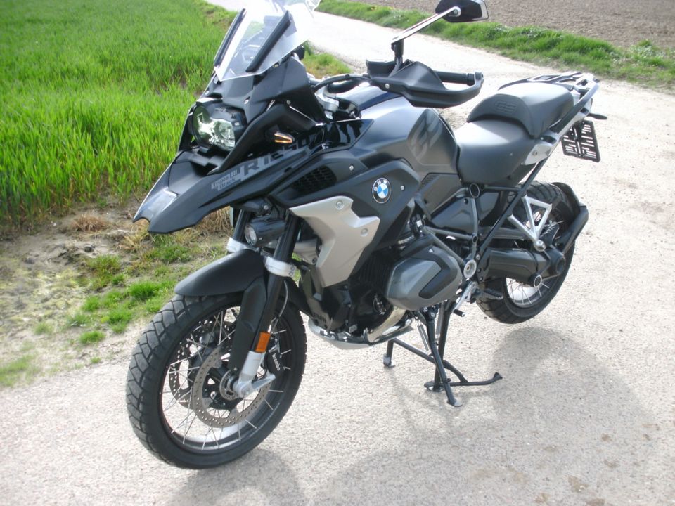 BMW R 1250 GS Tripple Black - Wie NEU incl. Navigation BMW VI in Kerpen