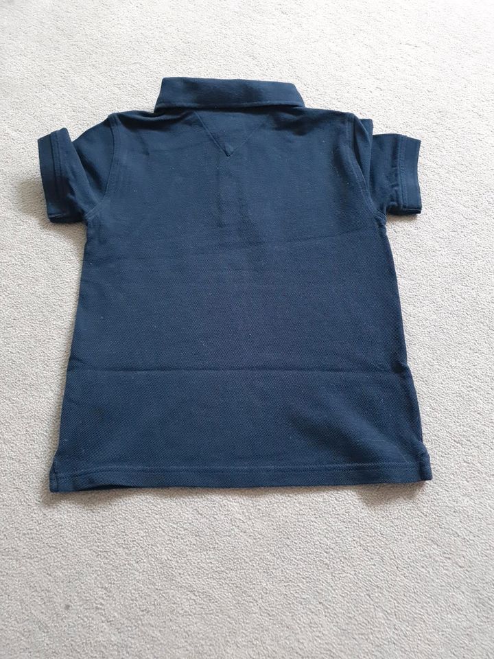 3 Poloshirts  - Tommy Hilfiger  - Gr.110/116 in Wendisch Evern