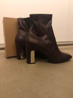 Schuhe Stiefeletten Zara Gr.41 bordeaux neuw Düsseldorf - Friedrichstadt Vorschau