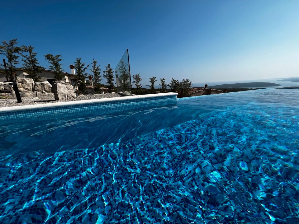 Luxus Villa Ferienhaus mit Pool, Meerblick in Istrien Kroatien in Berlin