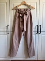 Hose mit Schleife Berlin - Charlottenburg Vorschau