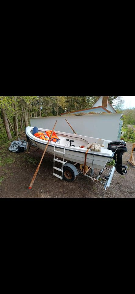 Boot mit 10 PS Motor (Führerschein-FREI) ⛵ in Süsel