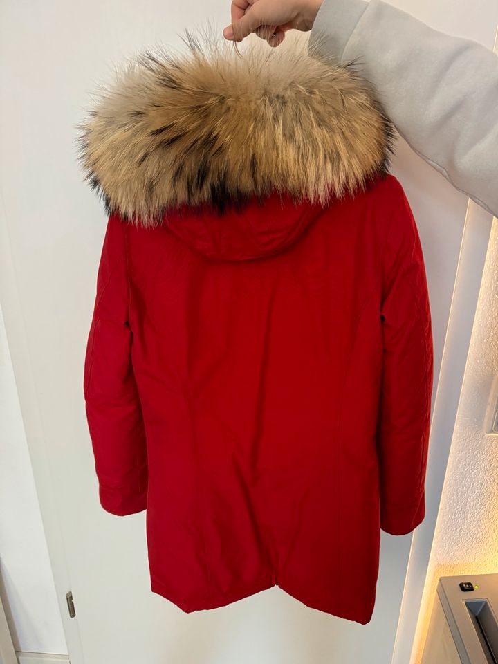 Woolrich Parka/Mantel Größe XS rot - wie neu ! in Sinzing