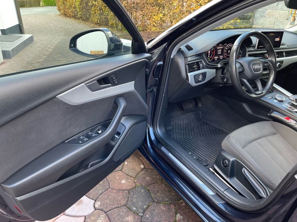 Audi A4 2.0 TDI 190PS AHK Digital Tacho Carplay Standheizung in Finnentrop