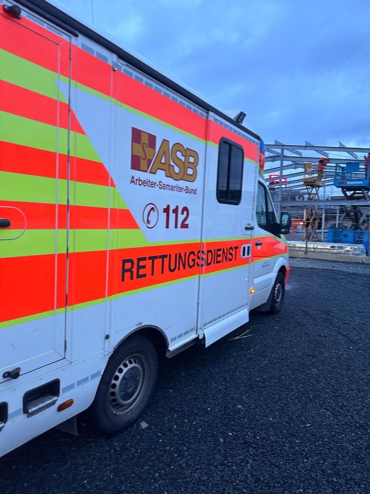 Krankenwagen RTW bj 2017 in Roßdorf