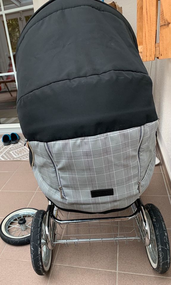 Emmaljunga Kinderwagen Luftbereifung in Reichertshofen