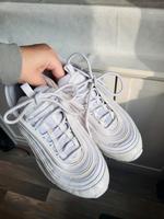 NIKE SCHUHE gr. 37,5 Niedersachsen - Braunschweig Vorschau
