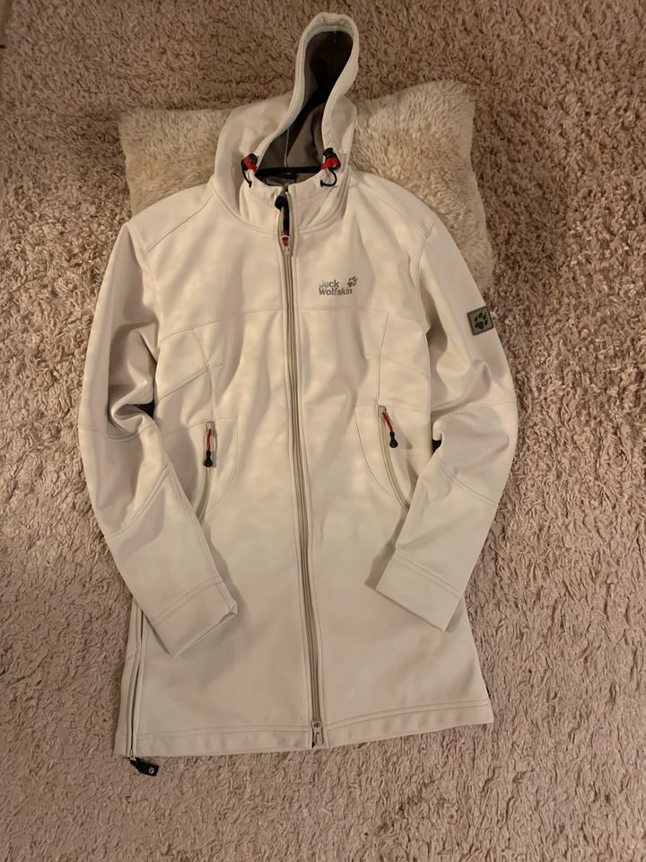 Jack Wolfskin Regenjacke in Mühlacker