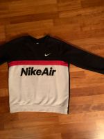 Nike Air Sweater Gr. 147-158 Frankfurt am Main - Westend Vorschau