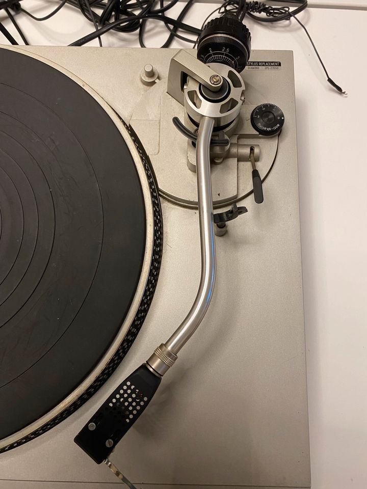 Plattenspieler Technics, Model SL-D2 in Helmstedt